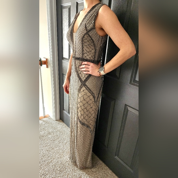 Adrianna Papell beaded gown - Picture 8 of 10